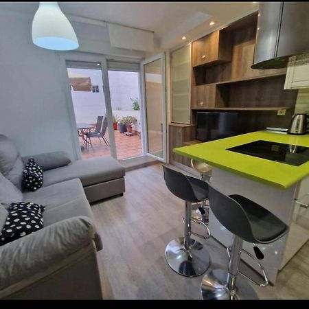 Apartamento Con Terraza Y Parking Хіхон Номер фото