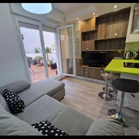 Apartamento Con Terraza Y Parking Хіхон Номер фото