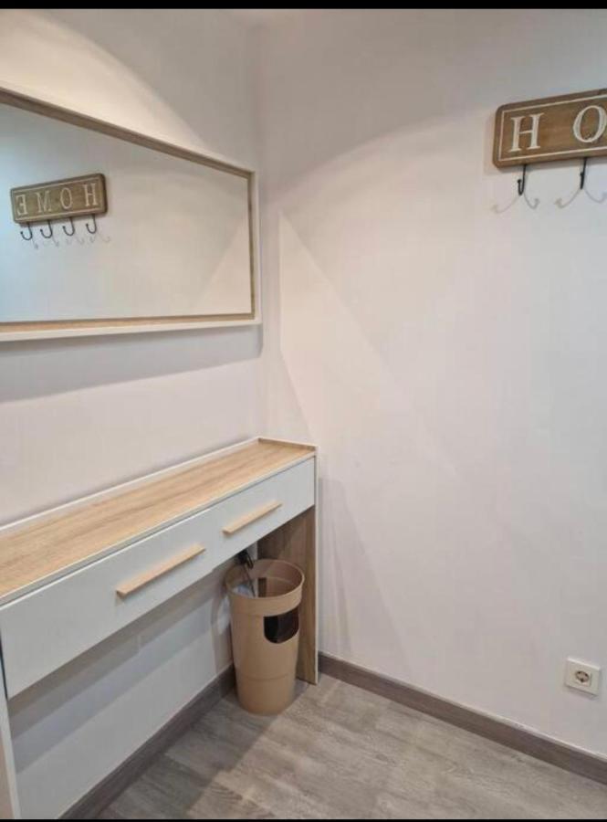 Apartamento Con Terraza Y Parking Хіхон Номер фото