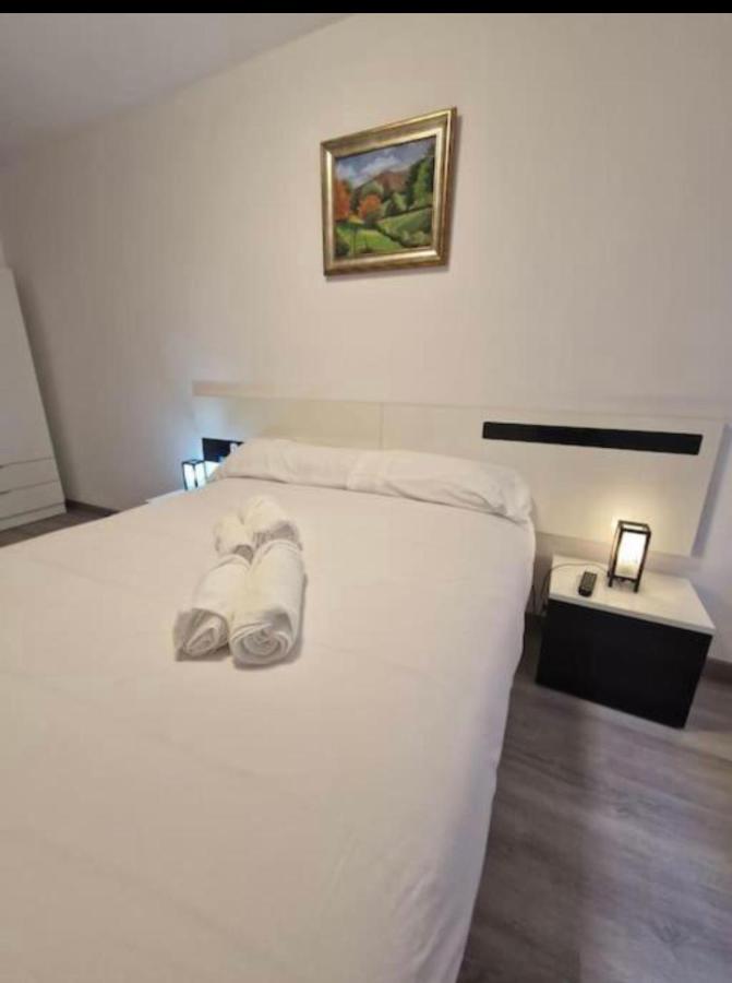 Apartamento Con Terraza Y Parking Хіхон Номер фото
